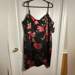 NWT Stella & Julie Floral Black and Red Dress